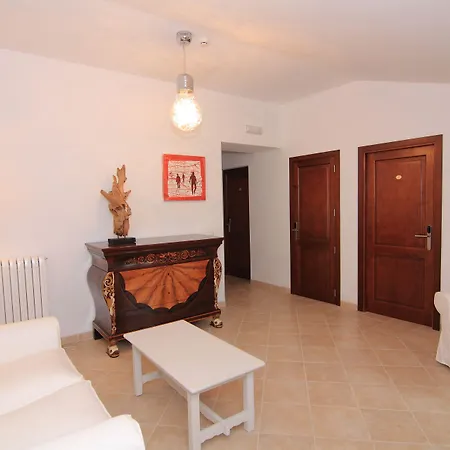 Algaida Suites By Eurotels-3